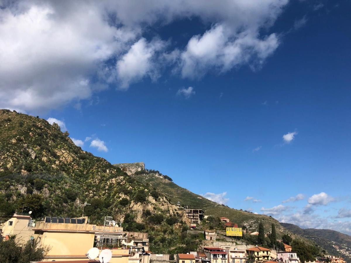 Taormina Center Apartment With Sea View Kültér fotó