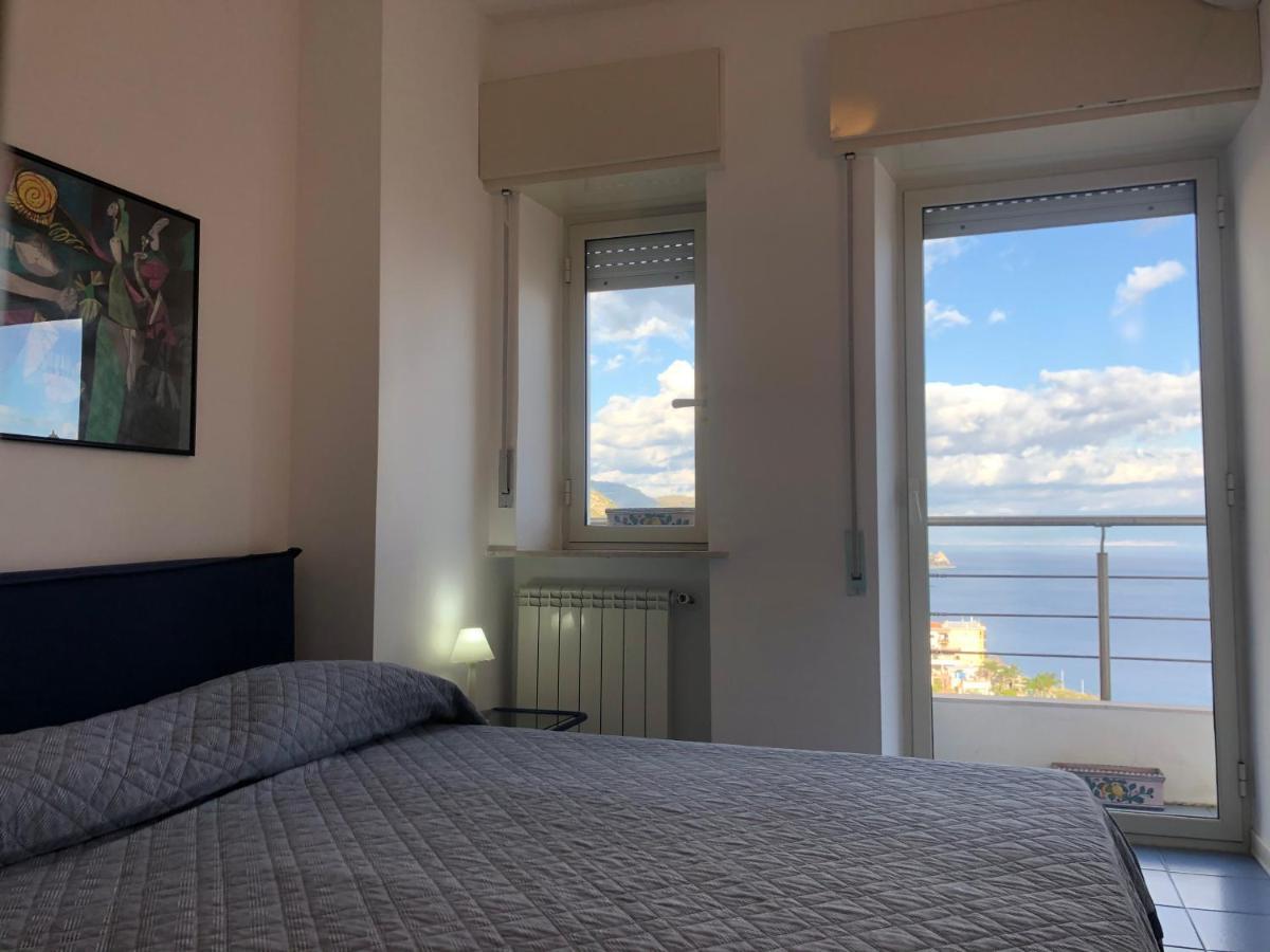 Taormina Center Apartment With Sea View Kültér fotó